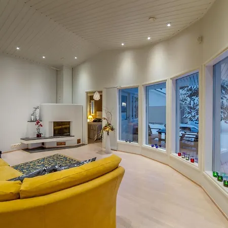 ☆ Northern Sky Panorama House With Private Beach ☆ Prázdninový dům Rovaniemi