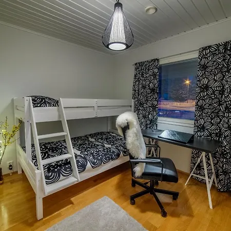 ☆ Northern Sky Panorama House With Private Beach ☆ Loma-asunnot *
